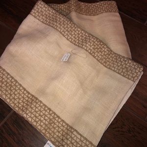 AT HOME burlap lace table runner cream NWT